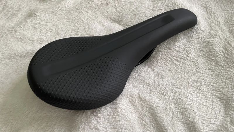 Van Rysel Sport 900 / nové sedlo