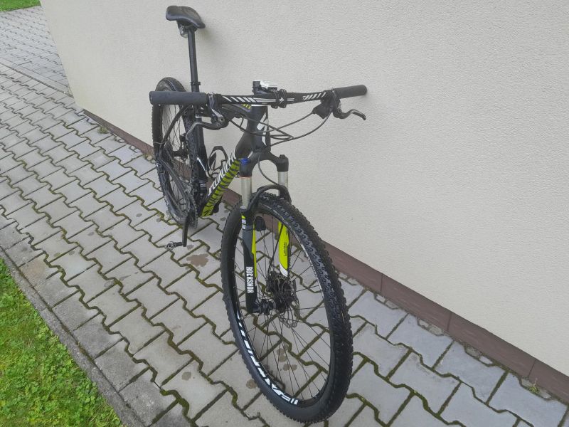 Horské kolo SPECIALIZED