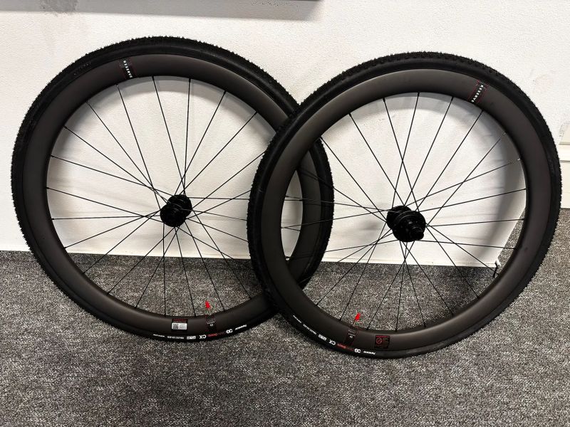 Prodám zapletená kola Reserve Wheels RSVr 40/44, 700c