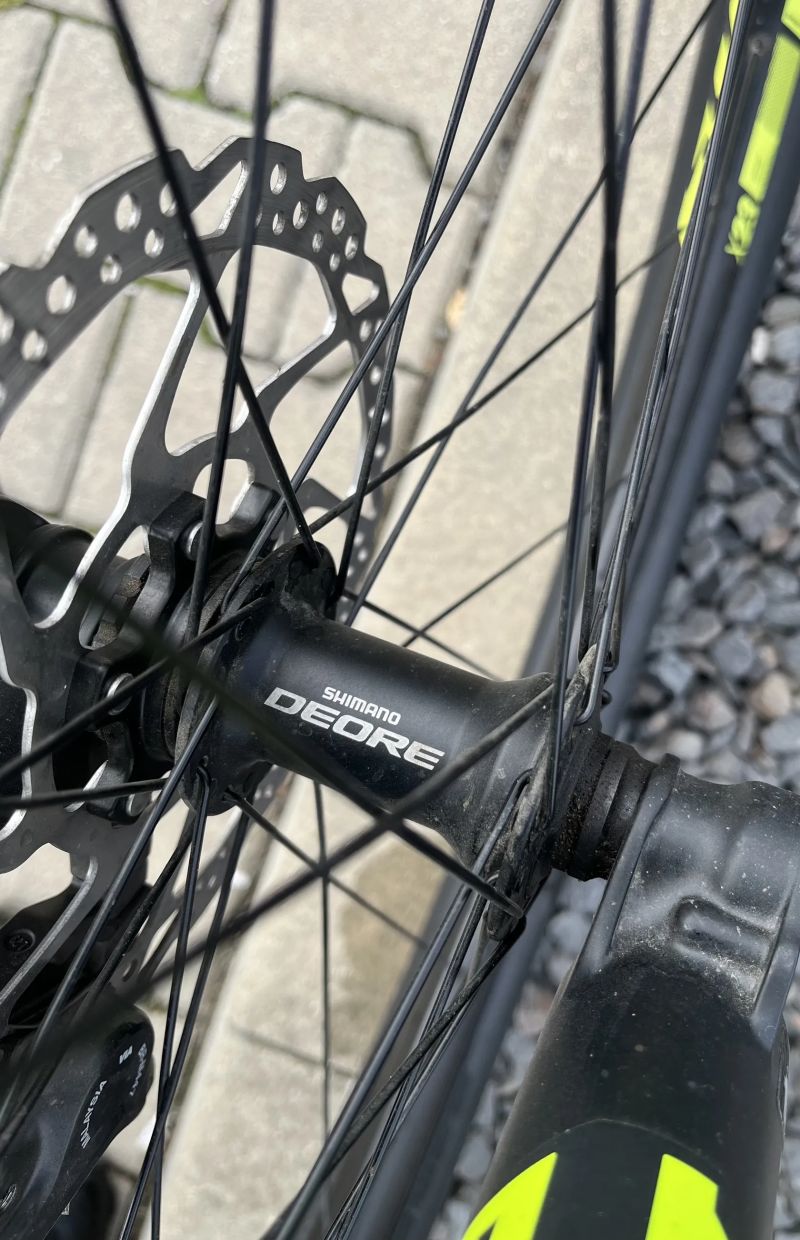 Scott Scale 945