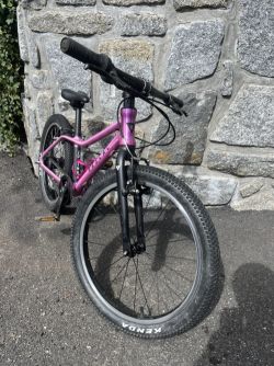 Lehké dětské kolo Rascal 20”