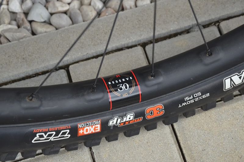 Santa Cruz Hightower 3 vel. M / XX AXS / Reserve 30|HD Carbon / HAYES