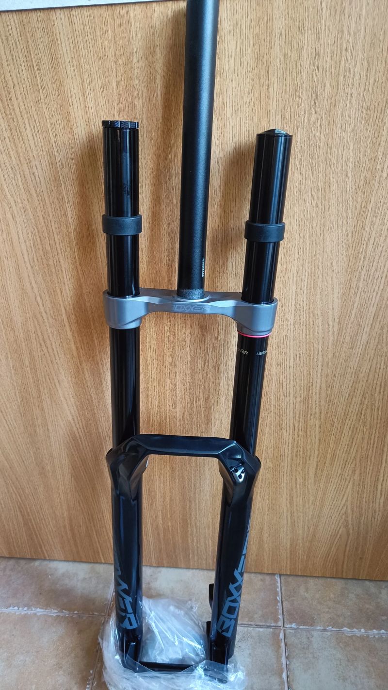 Nový Rock Shox Boxxer Select Charger 29"