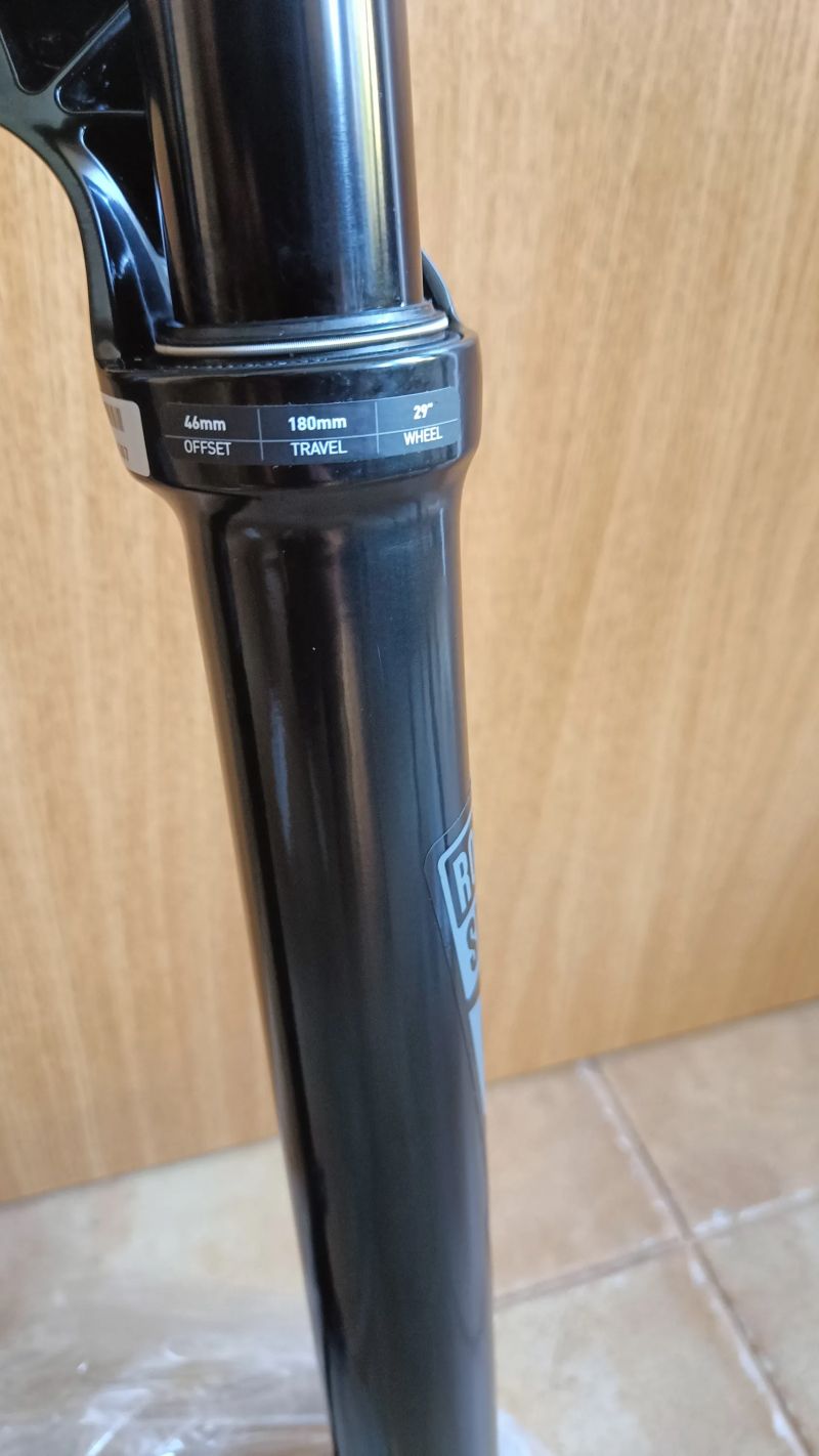 Nový Rock Shox Boxxer Select Charger 29"