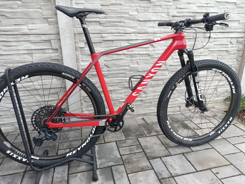 Canyon exceed cf7 karbonová kola reynolds 