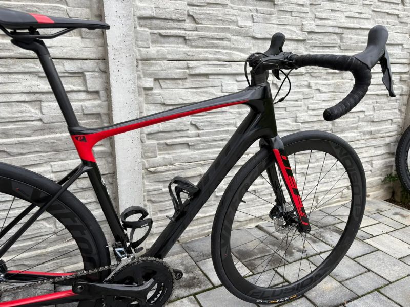 Giant defy - karbonová kola vittoria