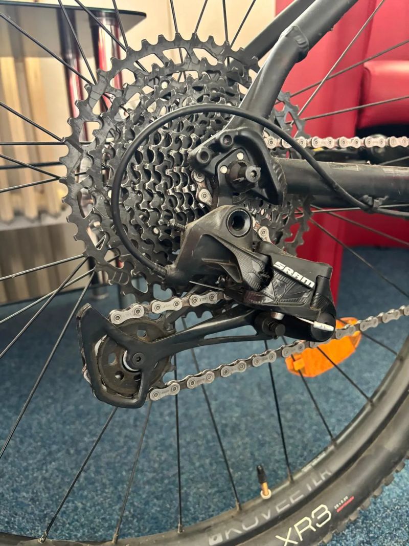 Trek X-Caliber 8 – horské kolo (M/L, 29") 