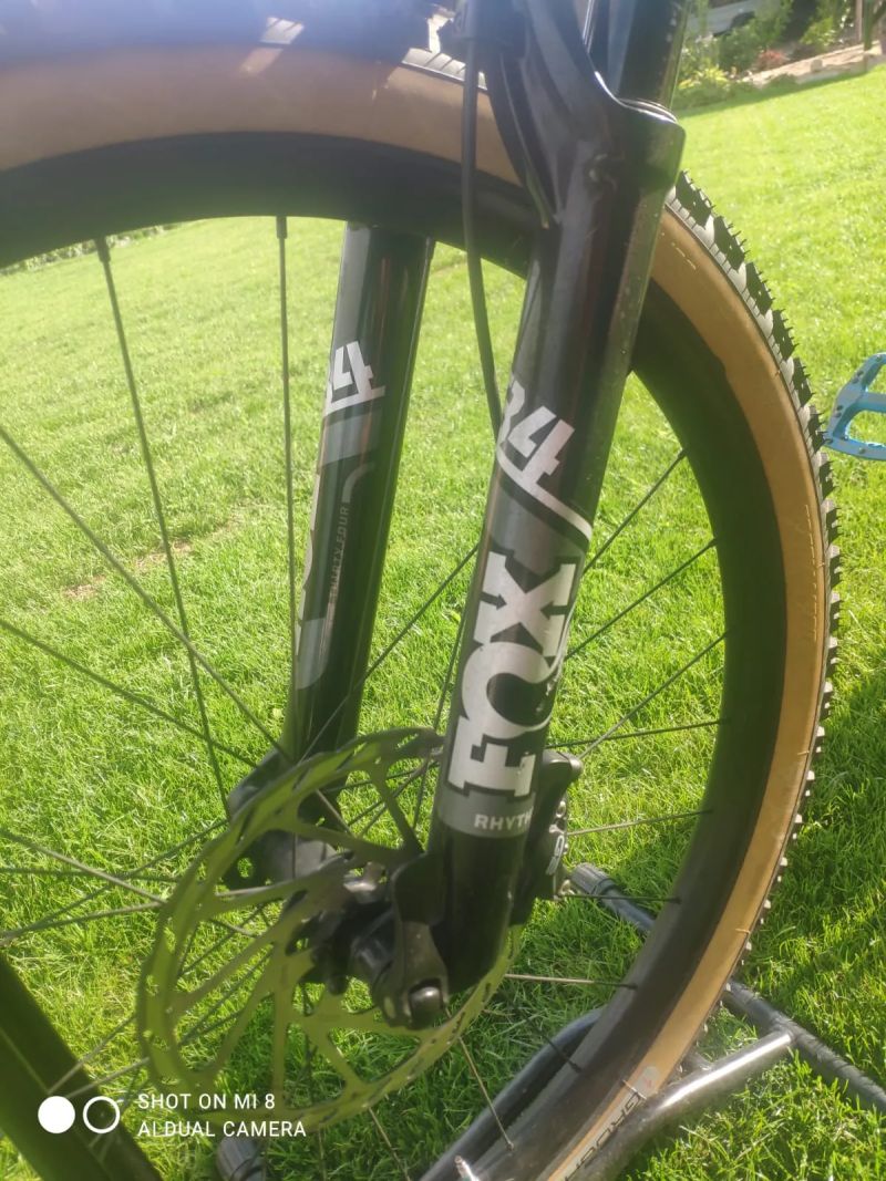 Horské kolo Specialized Stumpjumper Comp Alloy 2023 v atraktivní zelené barvě