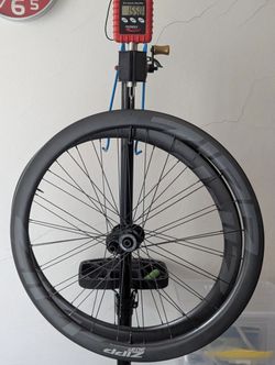 ZIPP 303S - XD ořech