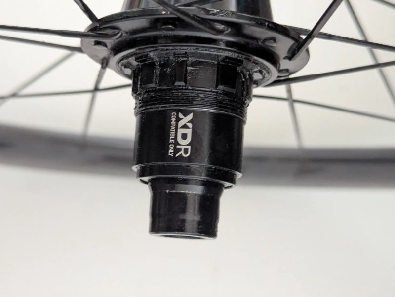 ZIPP 303S - XD ořech