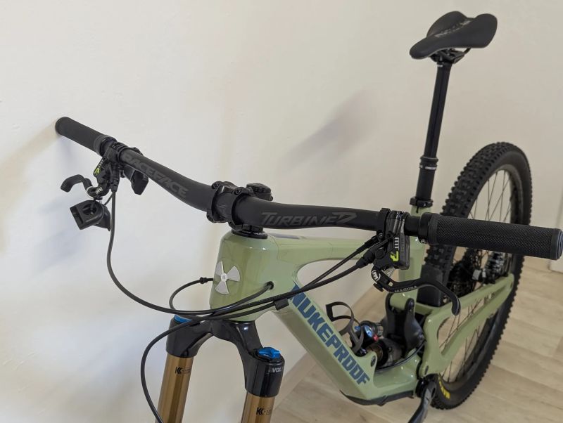Nukeproof GIGA 290 Factory - velikost L