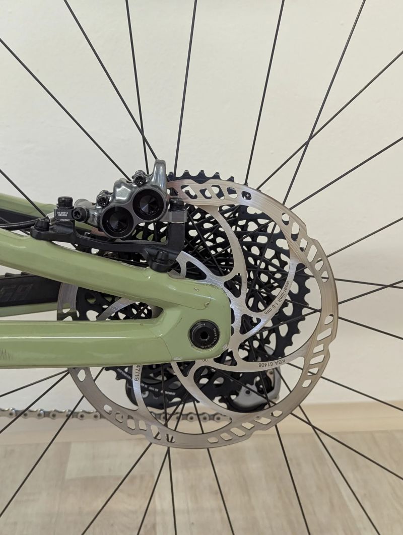 Nukeproof GIGA 290 Factory - velikost L
