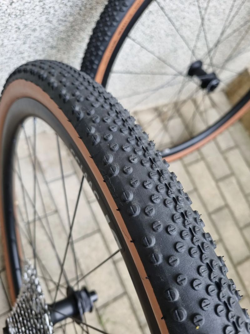 Zapletená gravel kola - DT Swiss Gravel LN