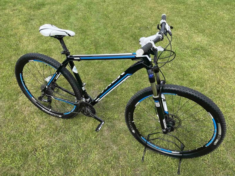 Trek Cobia
