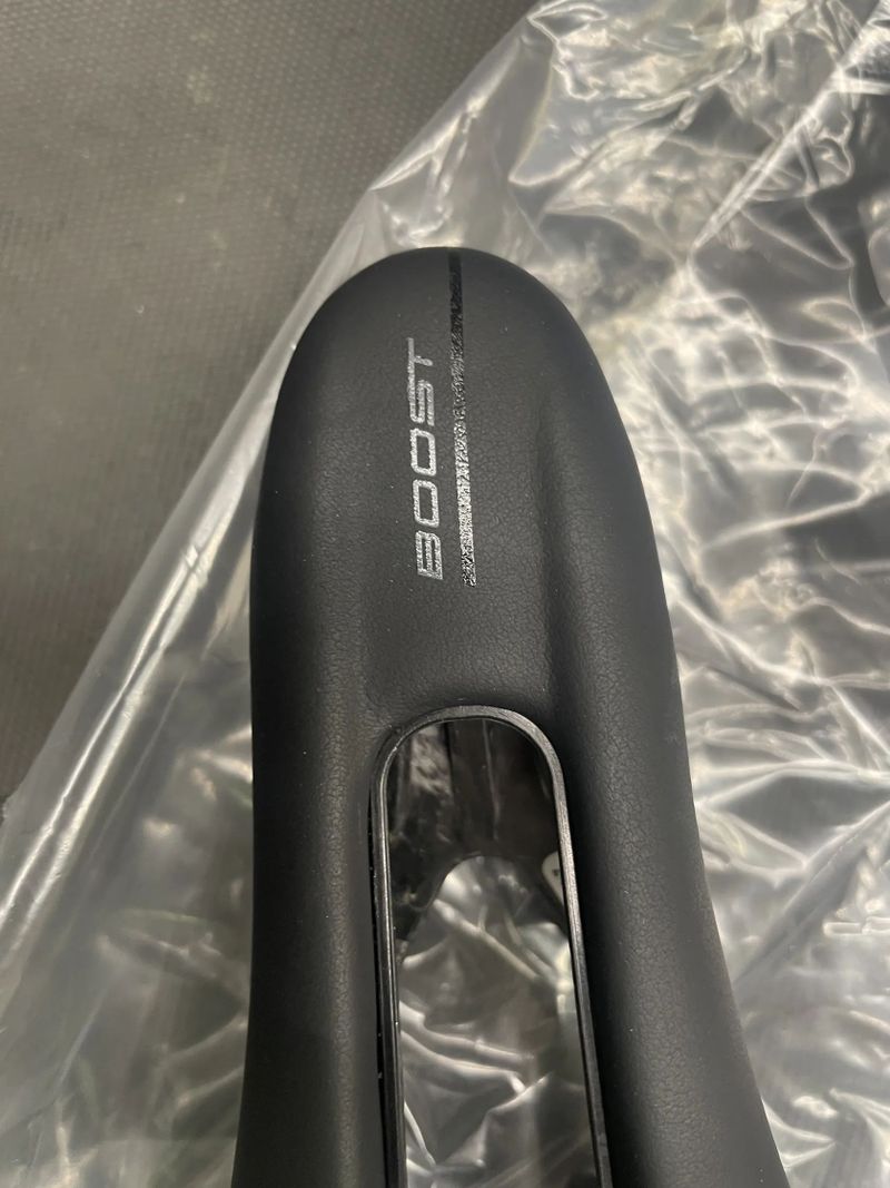 sedlo SELLE ITALIA SLR Boost Superflow Carbon