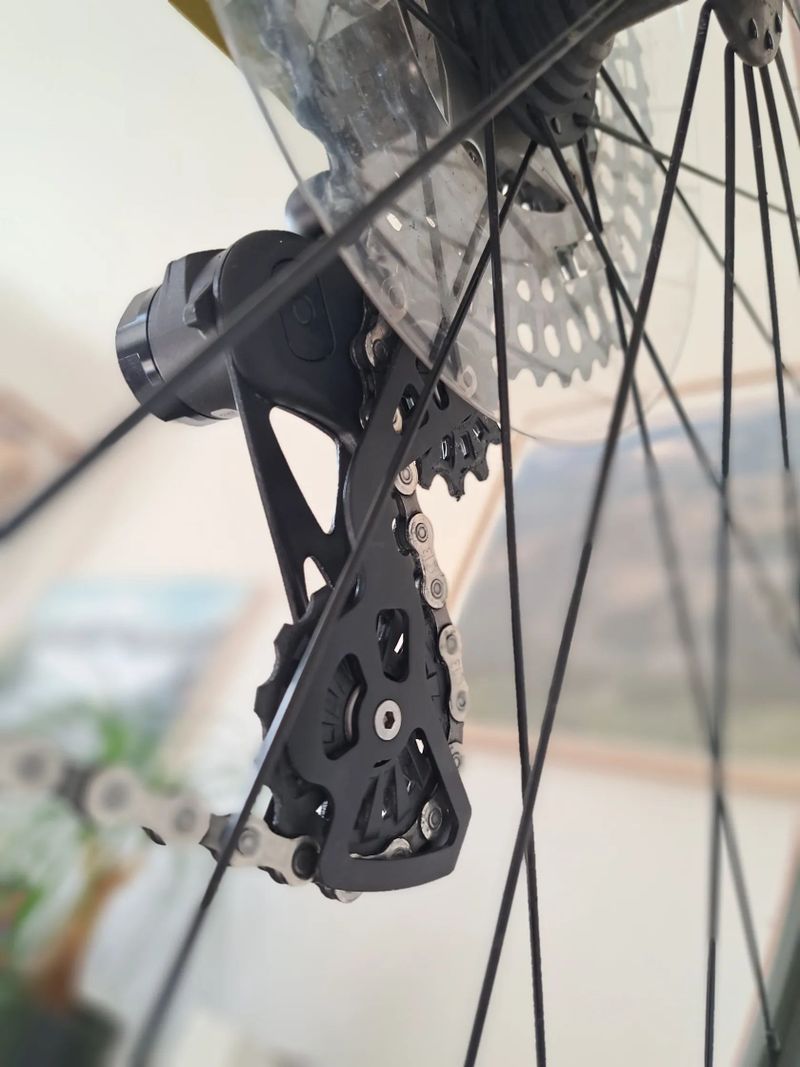 Zánovní gravel Canyon Grizl 8 1by EKAR 