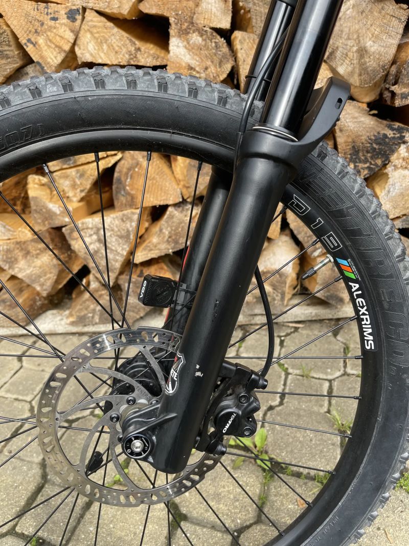 Norco Fluid 24, dětské celopéro, 24 palců od zhruba 125cm