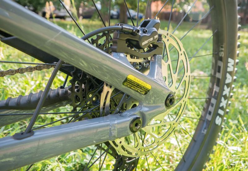 2024 ZÁNOVNÍ GT SENSOR CARBON ELITE V ZÁRUCE