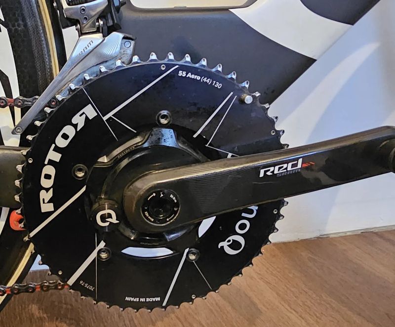 Časovkársky bike Cervelo P5 six, veľ. M/54, sada Sram Red eTap, wattmeter