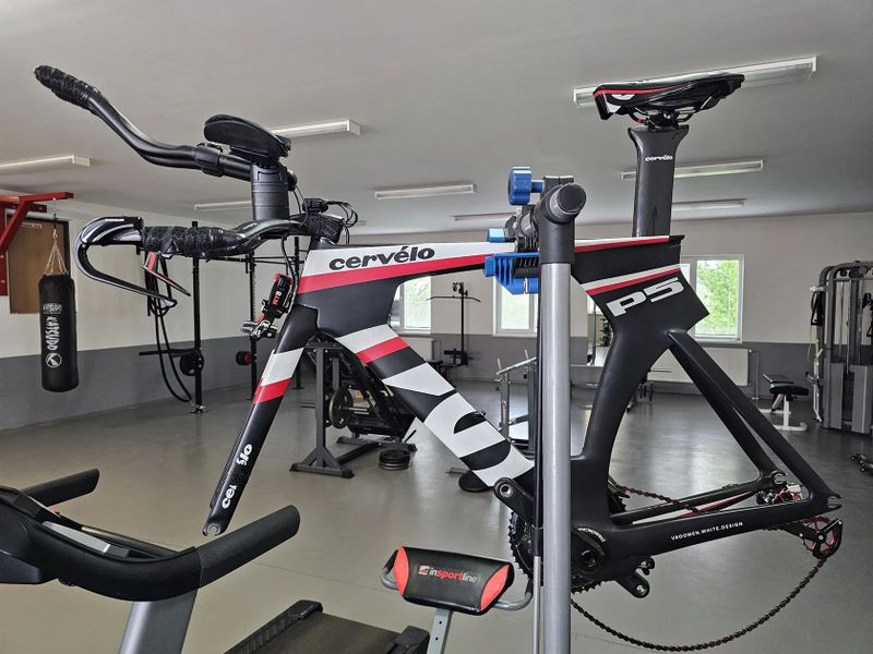 Časovkársky bike Cervelo P5 six, veľ. M/54, sada Sram Red eTap, wattmeter