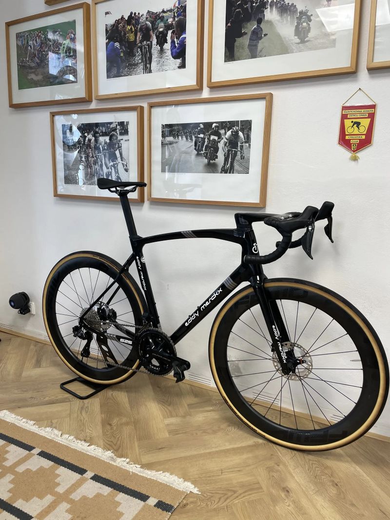 Eddy Merckx 525 M”, Dura-Ace di2 2x12 - Powermetr Dura-Ace