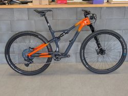 Cannondale Scalpel Carbon 2, velikost M, AXS XX1 Reverb, karbon kola a kliky 
