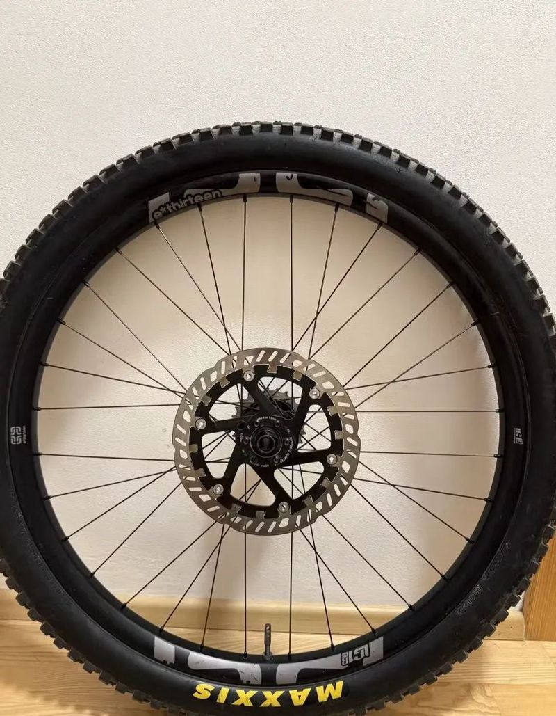 karbon E13 LG1 Race DH