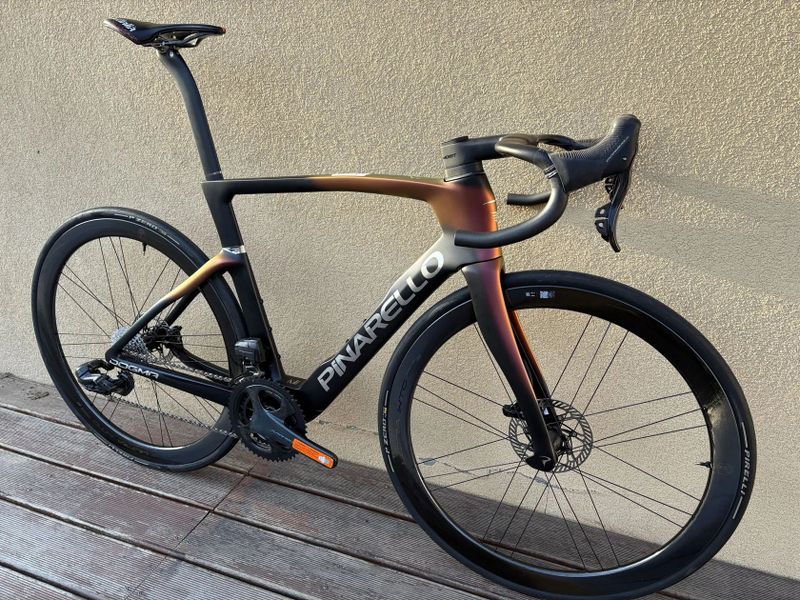 Pinarello Dogma F - 2025 / Campagnolo WRL