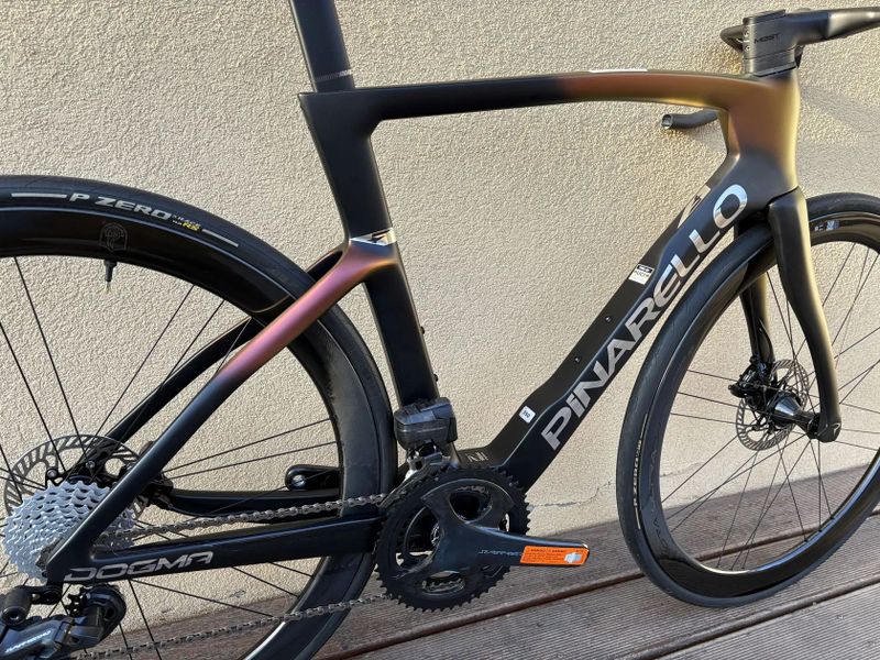 Pinarello Dogma F - 2025 / Campagnolo WRL