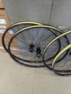 zapletená kola na gravel nebo silnici, WTB, DT Swiss, Shimano,... 