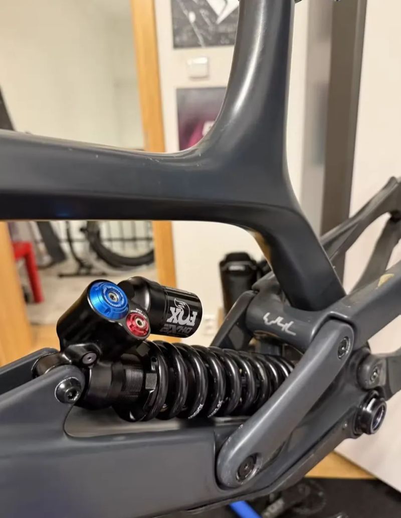 YT Tues 29 Long rám 