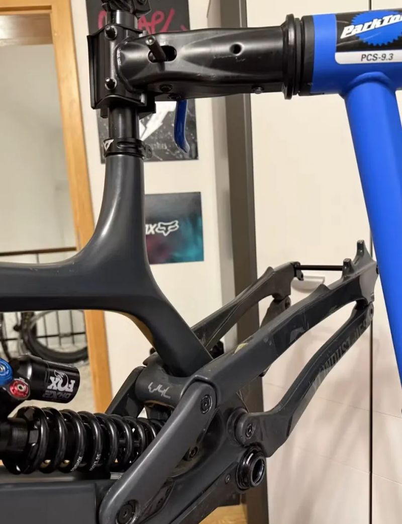 YT Tues 29 Long rám 