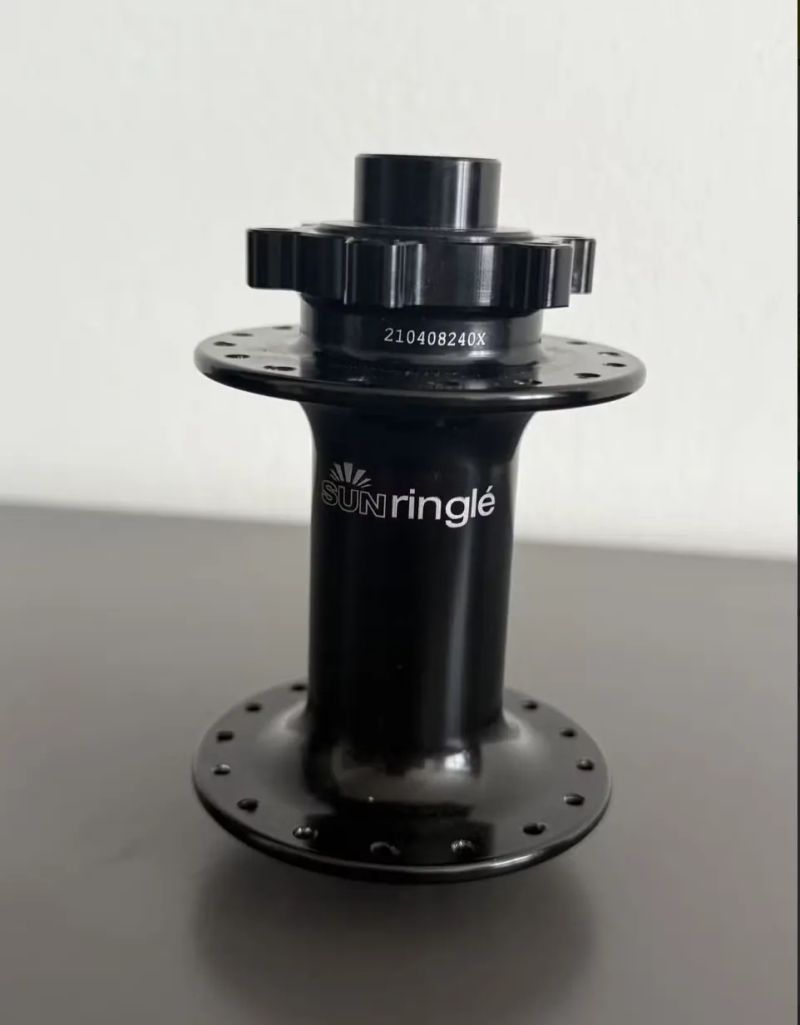 SRC Front Hub