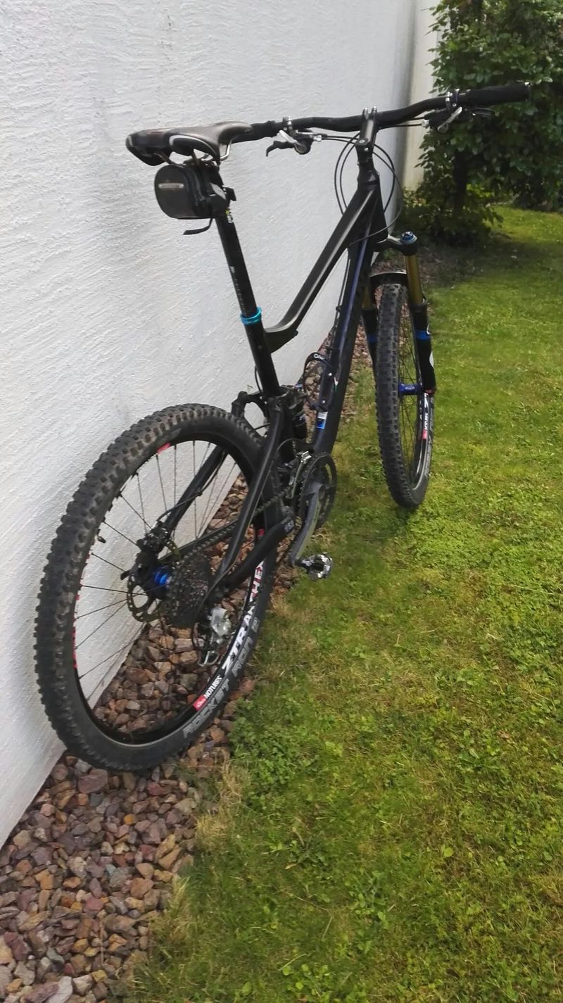 Giant Trance X
