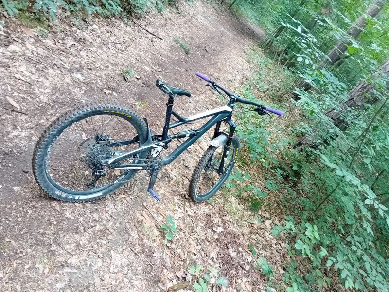 Prodam yt industries Jeffsy 2019