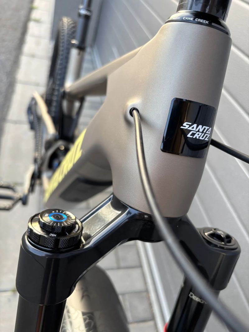 Santa Cruz 5010 v5 L