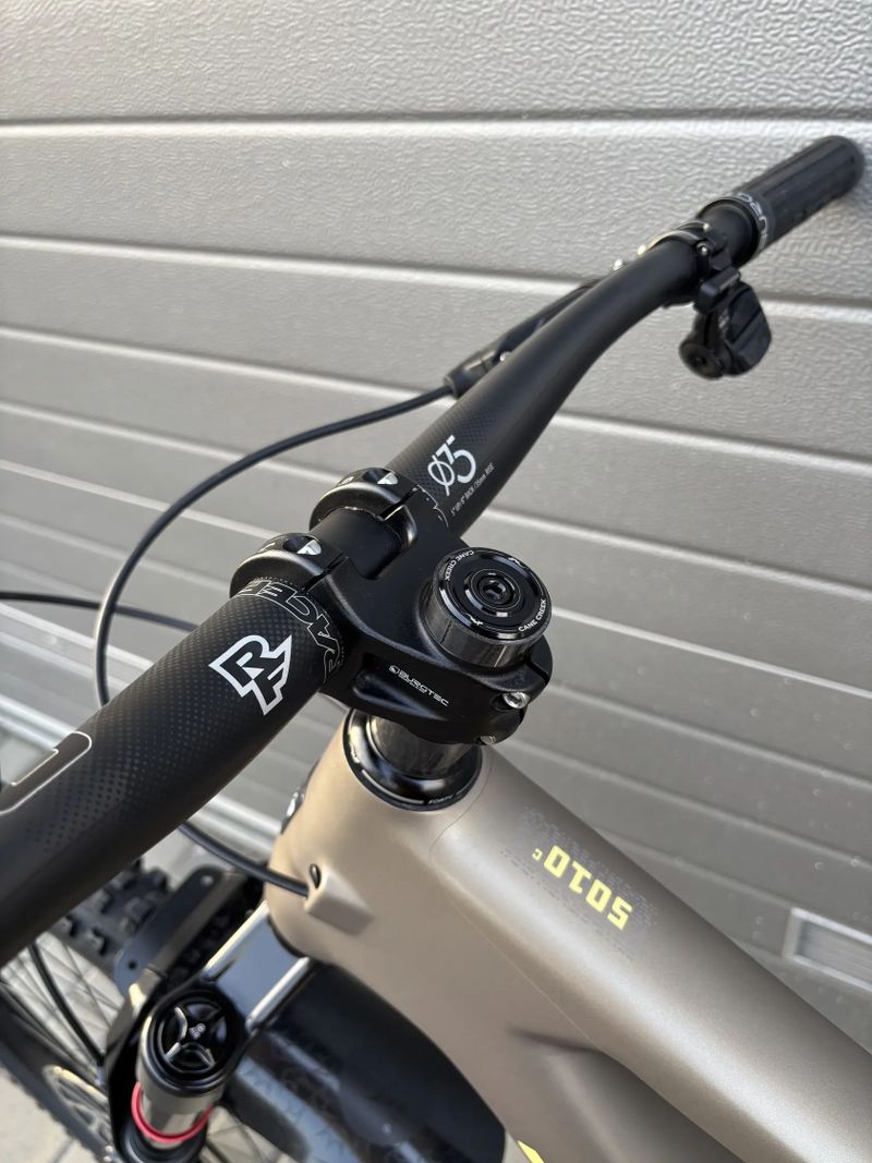 Santa Cruz 5010 v5 L