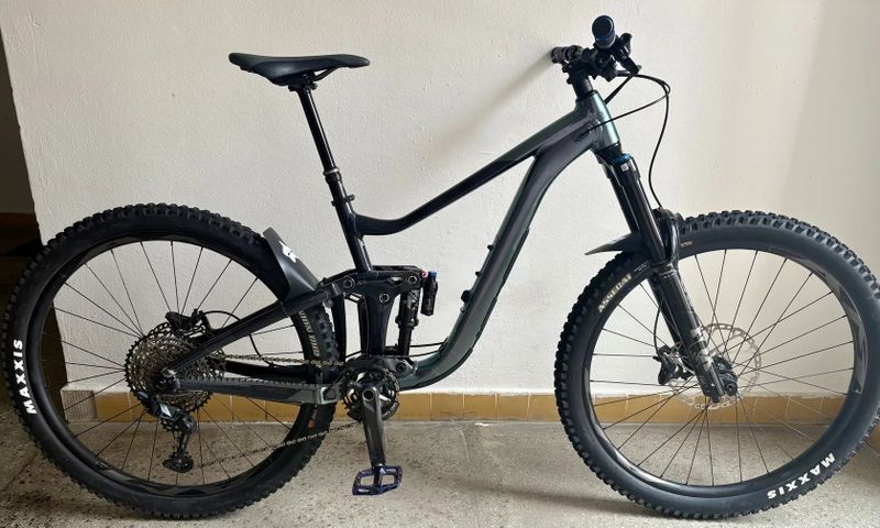 Prodám rok staré enduro kolo Giant Reign 1 kupované 8/2024