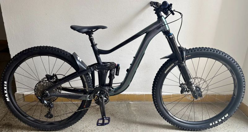 Prodám rok staré enduro kolo Giant Reign 1 kupované 8/2024