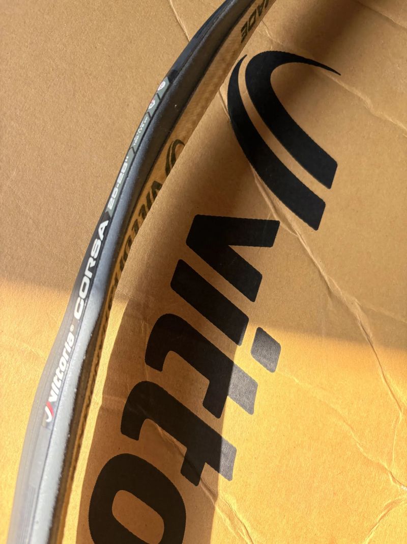 silniční galusky Vittoria Corsa G+ 25-28" 