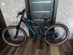 Prodám zánovní elektrokolo CUBE Stereo Hybrid 140 HPC SLY 750 29´