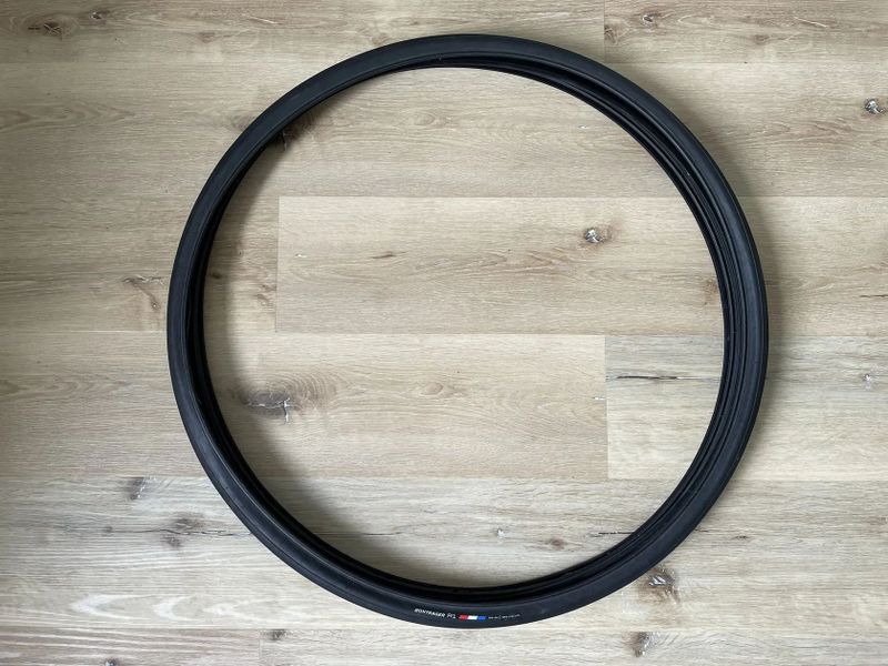 Pláště Bontrager R1 700x28C Hard Case Lite