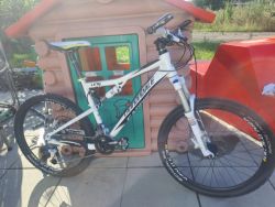 Kolo Celoodpruzene Cannondale 