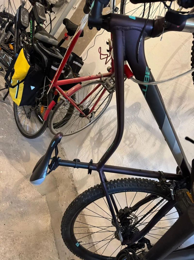Horské kolo CUBE ACCESS RACE 29" 2018 Hazypurple´n´mint