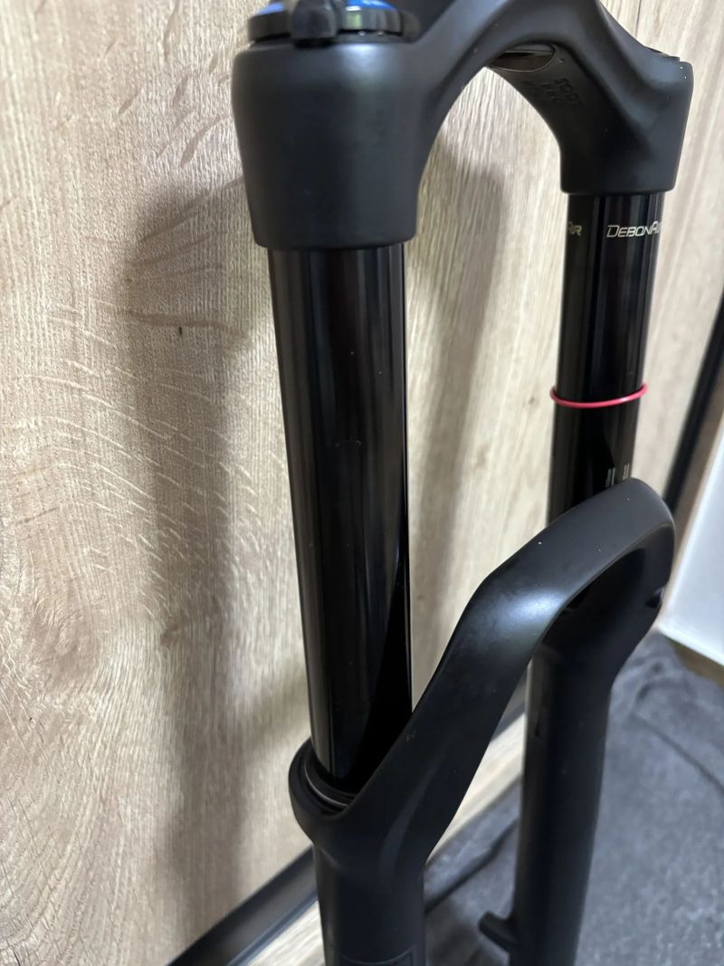 RockShox Yari RC DebonAir