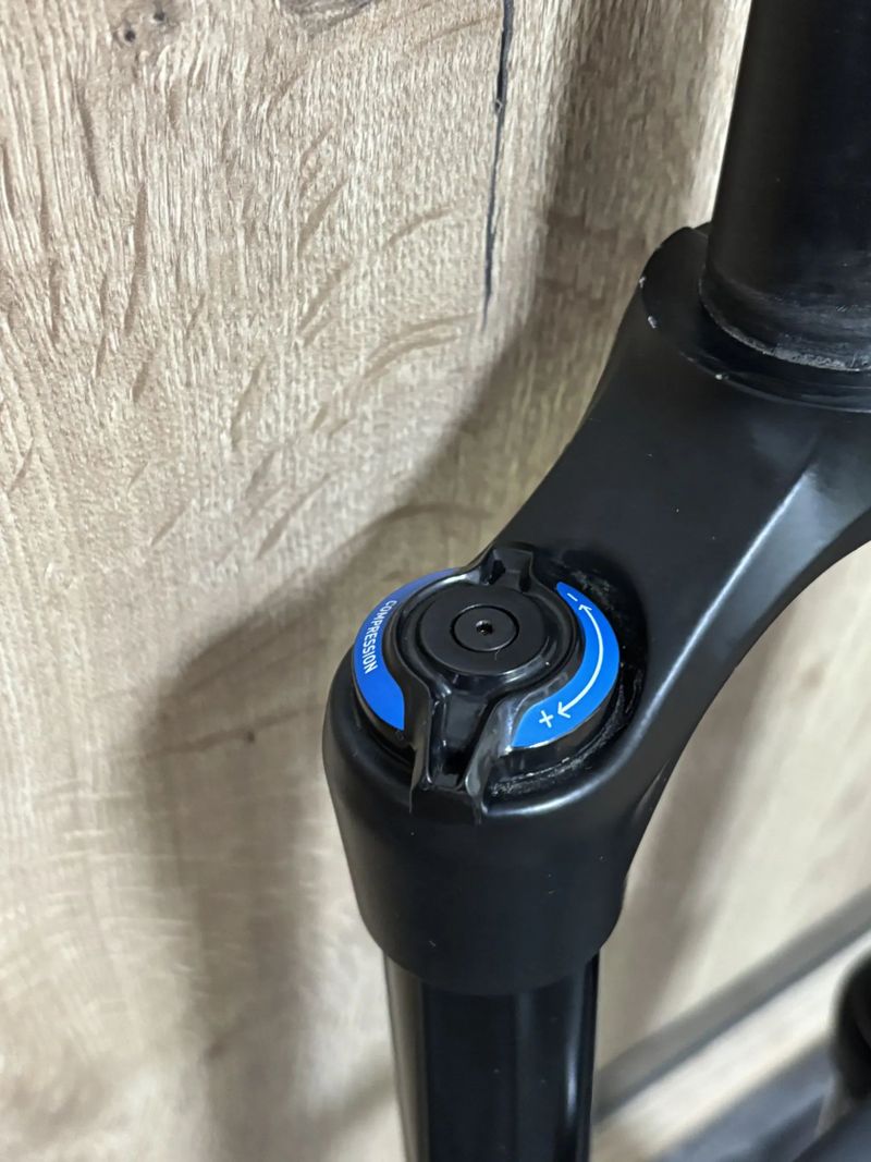 RockShox Yari RC DebonAir