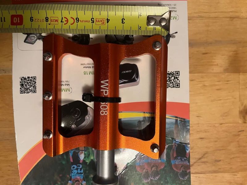 Platformové pedály NECO, různé barvy a druhy, nové