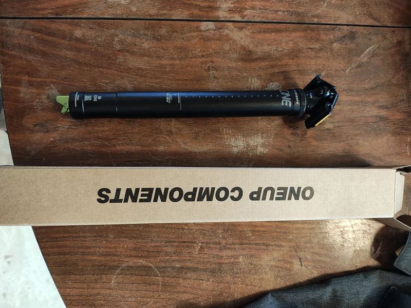 Nová Oneup components V2 sedlovka 