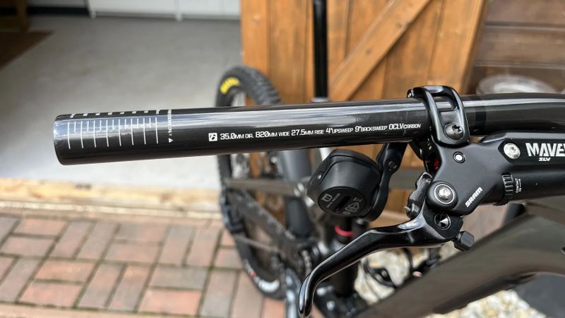 Nové řídítka Bontrager Elite Pro + představec Elite
