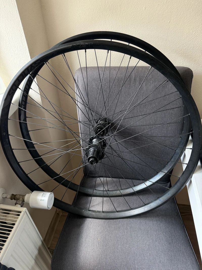 Zapletená kola Syncros X-30SE - 29er, boost, microspline + 2x nový plášť Maxxis Rekon Race / 29x2.4"